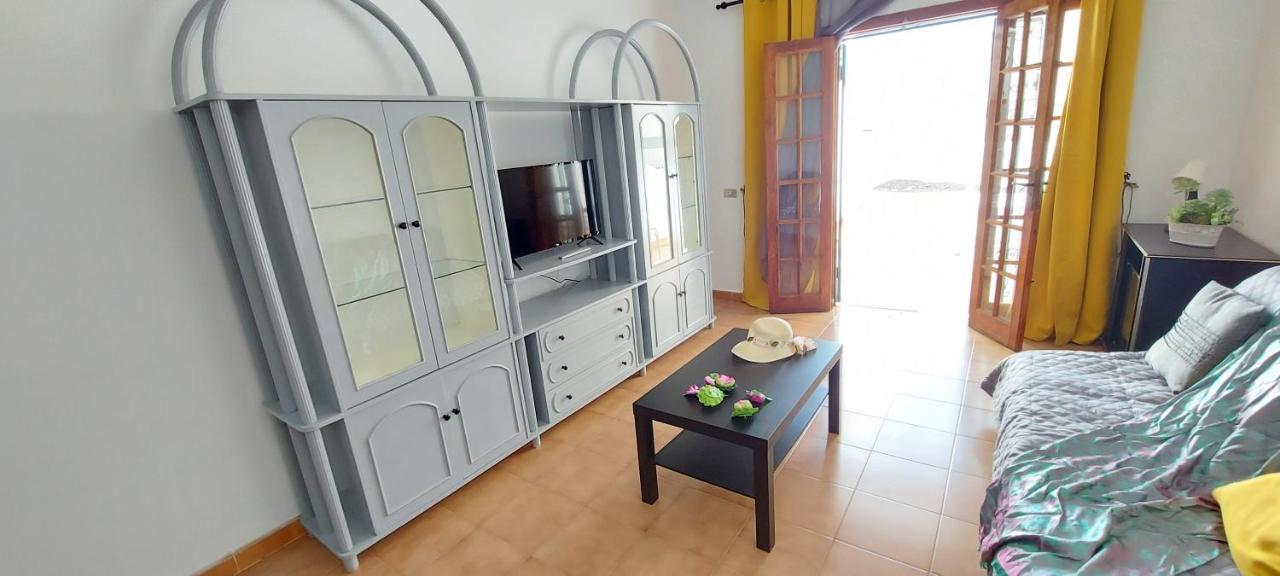 Los Cristianos Apartment, 1 Bedroom Wifi Free & Big Terrace ภายนอก รูปภาพ